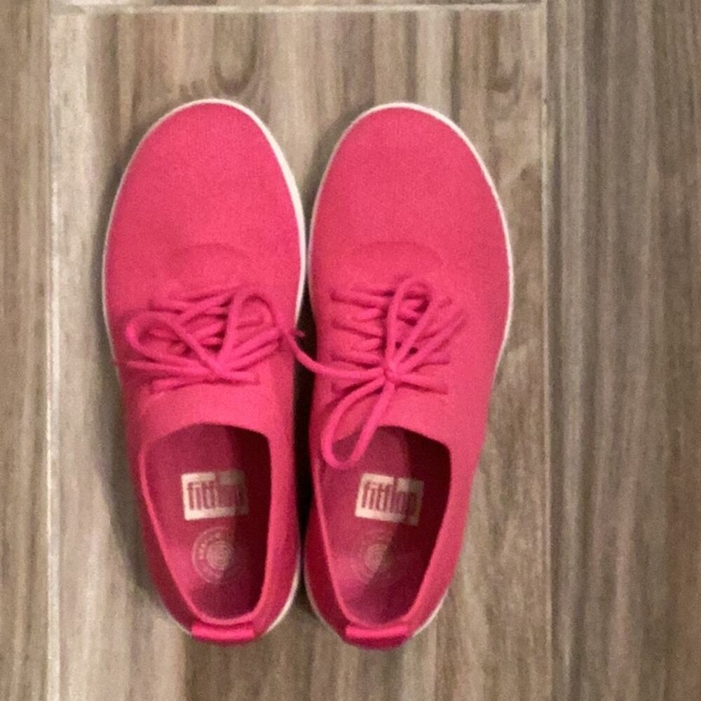 Fit Flop Sneakers Size 7 in Hot Pink Gently Worn